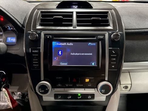 Used 2013 Toyota Camry LE FWD image 20