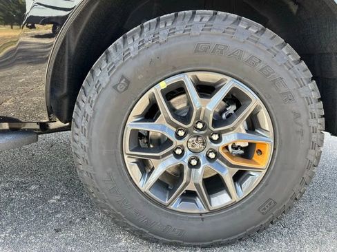 New 2025 Ford Expedition Tremor image 15