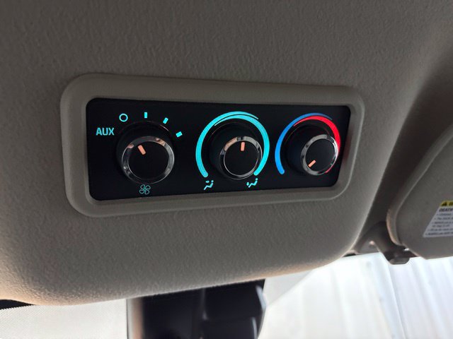 Used 2020 Chevrolet Express 2500 LT RWD image 28