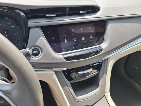Certified 2023 Cadillac XT5 Premium Luxury w/ Technology Package AWD/4WD image 19