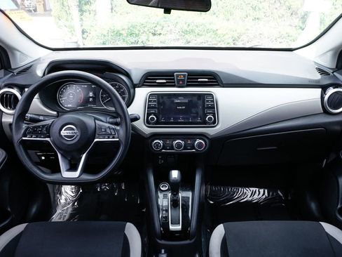 Used 2021 Nissan Versa SV image 23