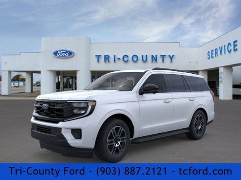 New 2025 Ford Expedition Active image 1