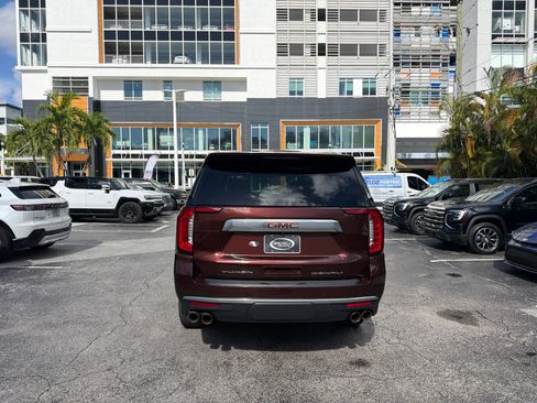 Used 2022 GMC Yukon XL Denali w/ Max Trailering Package AWD/4WD image 6