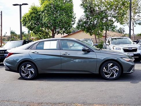Used 2025 Hyundai Elantra Sport w/ Cargo Package FWD image 7