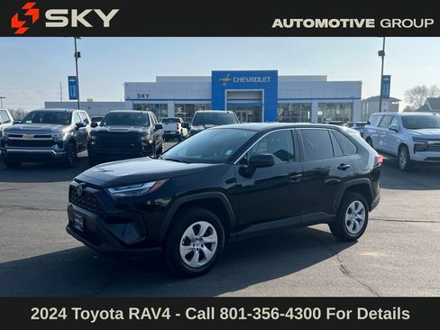 Used 2024 Toyota RAV4 LE image 1