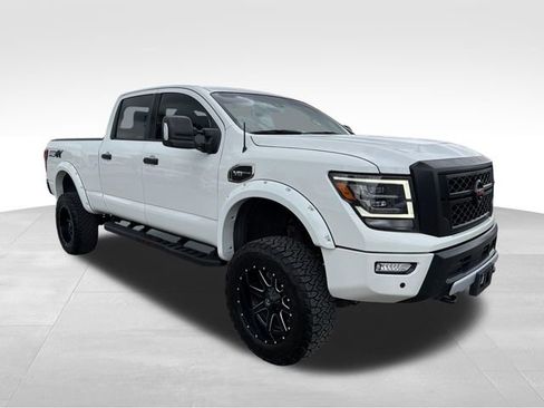Used 2021 Nissan Titan PRO-4X w/ Pro-4x Convenience Package AWD/4WD image 1