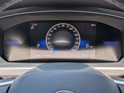 Certified 2023 Volkswagen Tiguan SE image 34