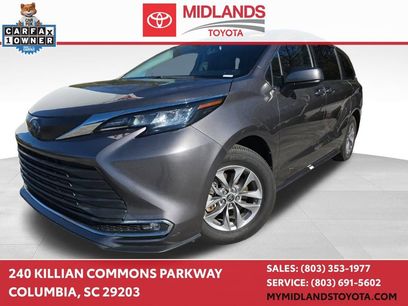 Used 2022 Toyota Sienna XLE