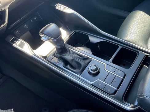 Certified 2023 Kia Sorento S image 16