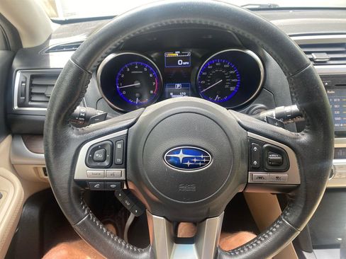 Used 2017 Subaru Outback 3.6R Limited AWD/4WD image 10
