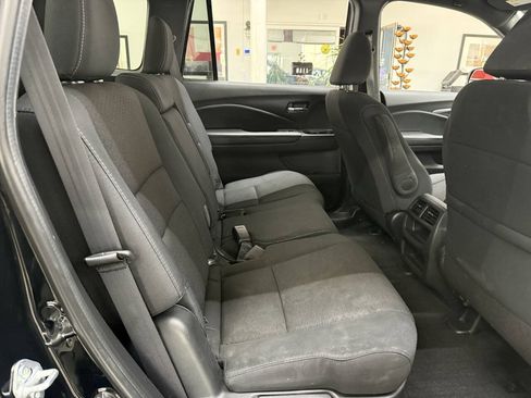 Used 2021 Honda Passport Sport image 15