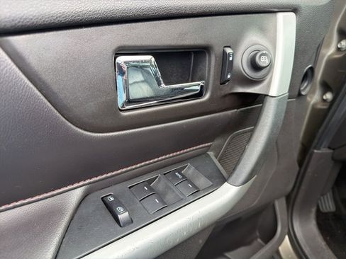 Used 2013 Ford Edge SEL FWD image 27
