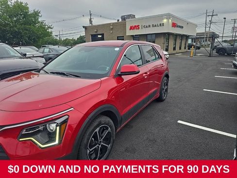 Used 2025 Kia Niro LX FWD image 1