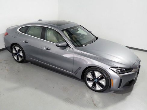 Used 2023 BMW i4 eDrive35 image 12