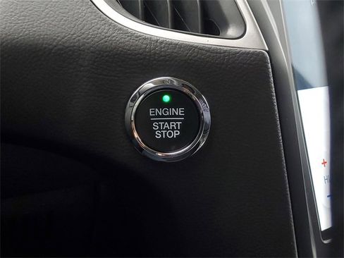 Certified 2024 Ford Edge SEL w/ Convenience Package image 20