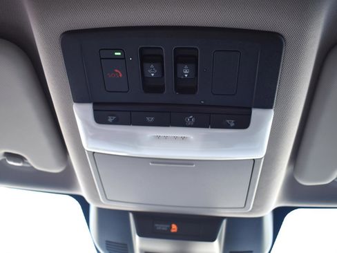 Used 2023 Nissan Rogue Platinum w/ Platinum Premium Package FWD image 46