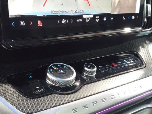 Used 2025 Ford Expedition Platinum w/ Stealth Performance Package image 36