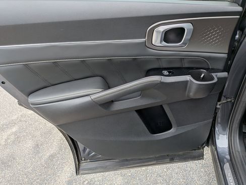 Used 2022 Kia Sorento SX FWD image 27