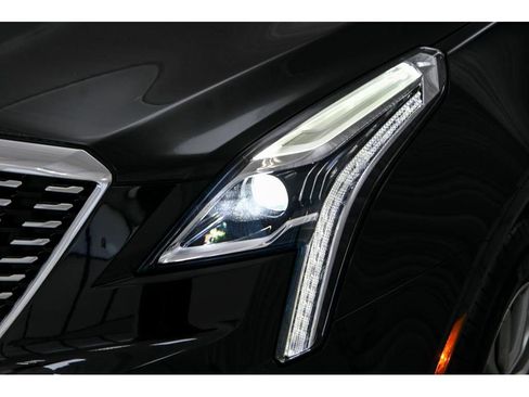 Certified 2022 Cadillac XT5 Premium Luxury FWD image 25