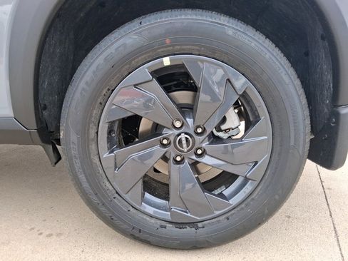 New 2026 Nissan Rogue SV image 28