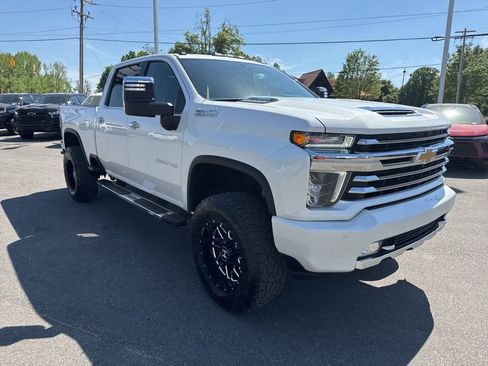 Used 2022 Chevrolet Silverado 3500 High Country w/ Z71 Off-Road Package image 7