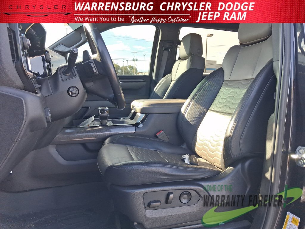 Used 2023 Chevrolet Silverado 1500 ZR2 w/ Technology Package AWD/4WD image 14