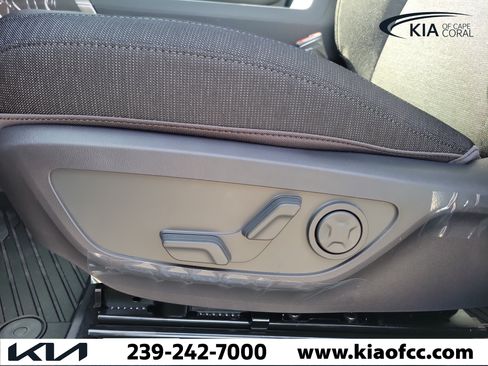 New 2027 Kia Seltos S FWD image 26