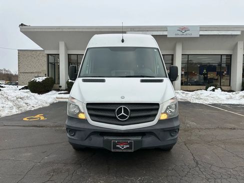Used 2015 Mercedes-Benz Sprinter 3500 image 2