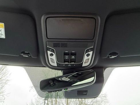 Certified 2025 Honda Ridgeline Black Edition image 33