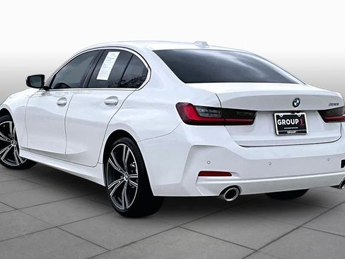 Used 2024 BMW 330i Sedan w/ Premium Package RWD image 11