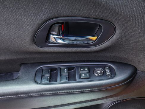 Used 2019 Honda HR-V Sport image 34