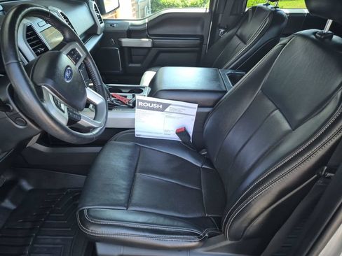 Used 2019 Ford F150 Lariat w/ Equipment Group 502A Luxury AWD/4WD image 12