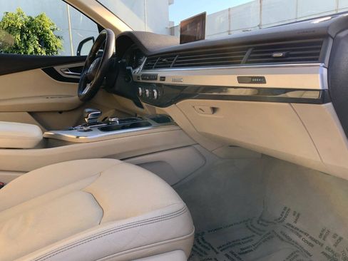 Used 2019 Audi Q7 2.0T Premium AWD/4WD image 39