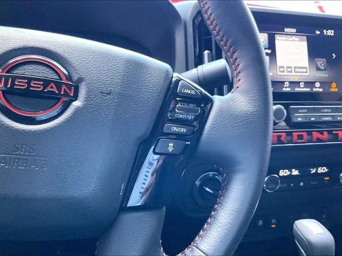 Used 2026 Nissan Frontier PRO-4X AWD/4WD image 9