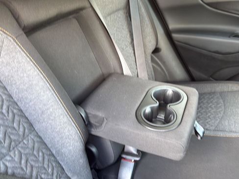 Used 2024 Chevrolet Equinox LT image 34