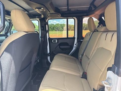 Used 2023 Jeep Wrangler Unlimited w/ 8.4" Radio Group AWD/4WD image 8
