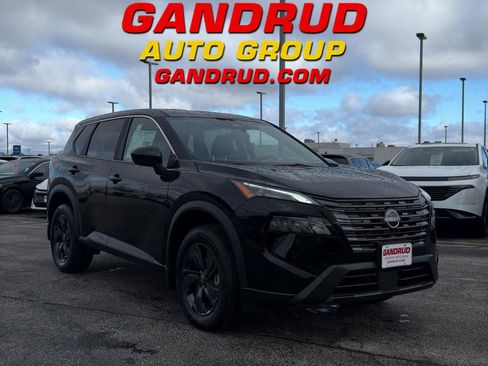New 2026 Nissan Rogue SV AWD/4WD image 1