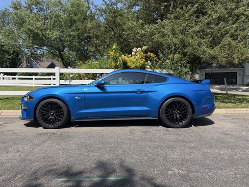 Used 2019 Ford Mustang GT Premium w/ GT Performance Package RWD image 6