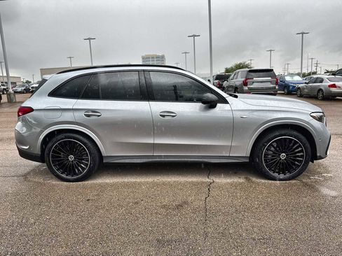 Used 2025 Mercedes-Benz GLC 350e 4MATIC image 10