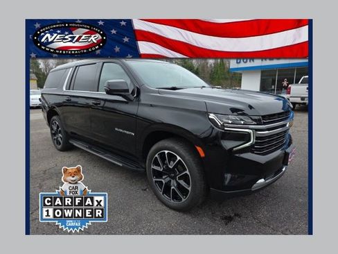 Used 2023 Chevrolet Suburban LT w/ Luxury Package AWD/4WD image 1