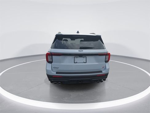 New 2026 Ford Explorer ST w/ Sun And Sound Package image 7