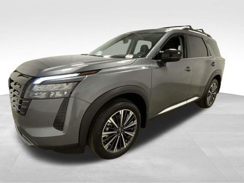 New 2026 Nissan Pathfinder Platinum image 5