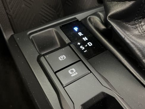Used 2024 Toyota Tacoma SR RWD image 31