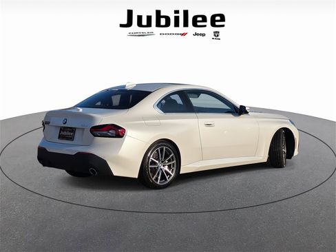 Used 2022 BMW 230i 230i w/ Premium Package image 5