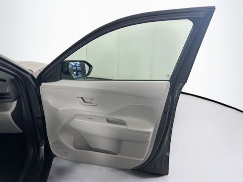 Used 2024 Hyundai Kona SEL FWD image 30