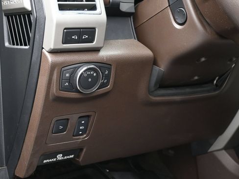 Used 2017 Ford F350 King Ranch w/ King Ranch Ultimate Package AWD/4WD image 23