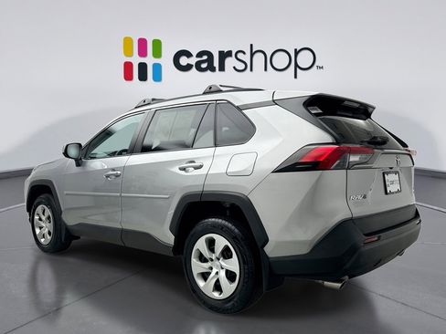 Used 2019 Toyota RAV4 LE w/ Carpet Mat Package image 3