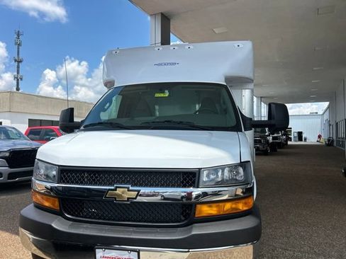 New 2026 Chevrolet Express 4500 w/ Power Convenience Package RWD image 1