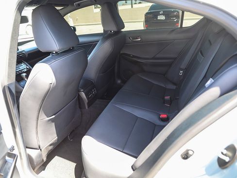 Used 2024 Lexus IS 300 F Sport RWD image 18