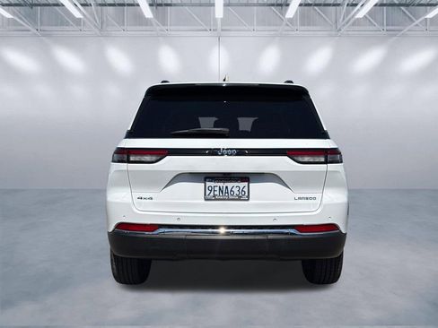 Certified 2023 Jeep Grand Cherokee Laredo AWD/4WD image 5